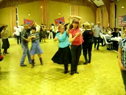 CLUB DANSE COUNTRY CHARTRES Bal Amilly du 28 mai 2010