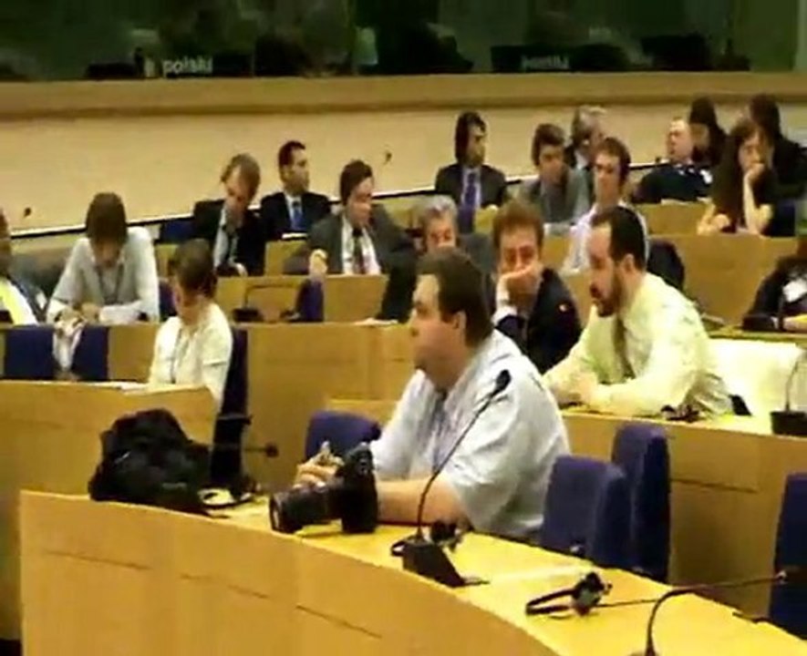 Conférence de presse sur le Groupe Bilderberg - 3sur3