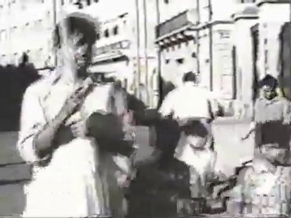 ek aana tel maalish do aana boot polish