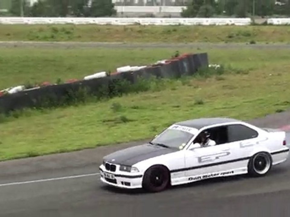 Drift circuit carole