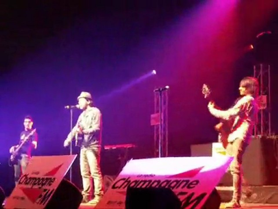 Carrefour de stars Champagne FM à Troyes le 2 juin 2010