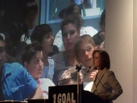 Η υπουργός κ. Άννα Διαμαντοπούλου στην εκδήλωση 1GOAL