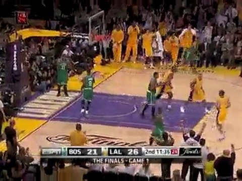 Jordan Farmer steals the ball, passes to Luke Walton who hit