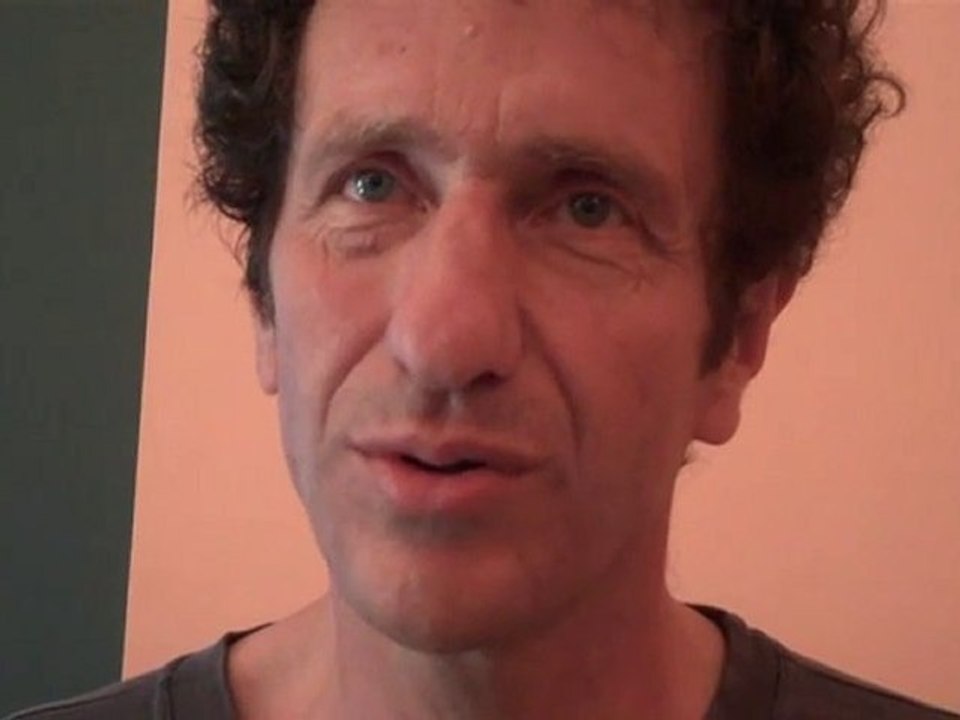 Ο Θόδωρος Μπούκας (καπετάνιος στο Σφενδόνα) στο cosmo.gr