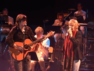 VERONIQUE JANNOT ET NOEM EN DUO - "LA VALSE DU MONDE"