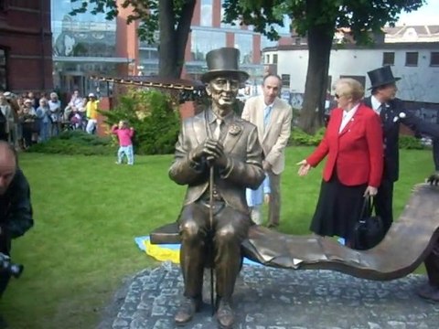 Odsloniecie pomnika Kabaretu Starszych Panow
