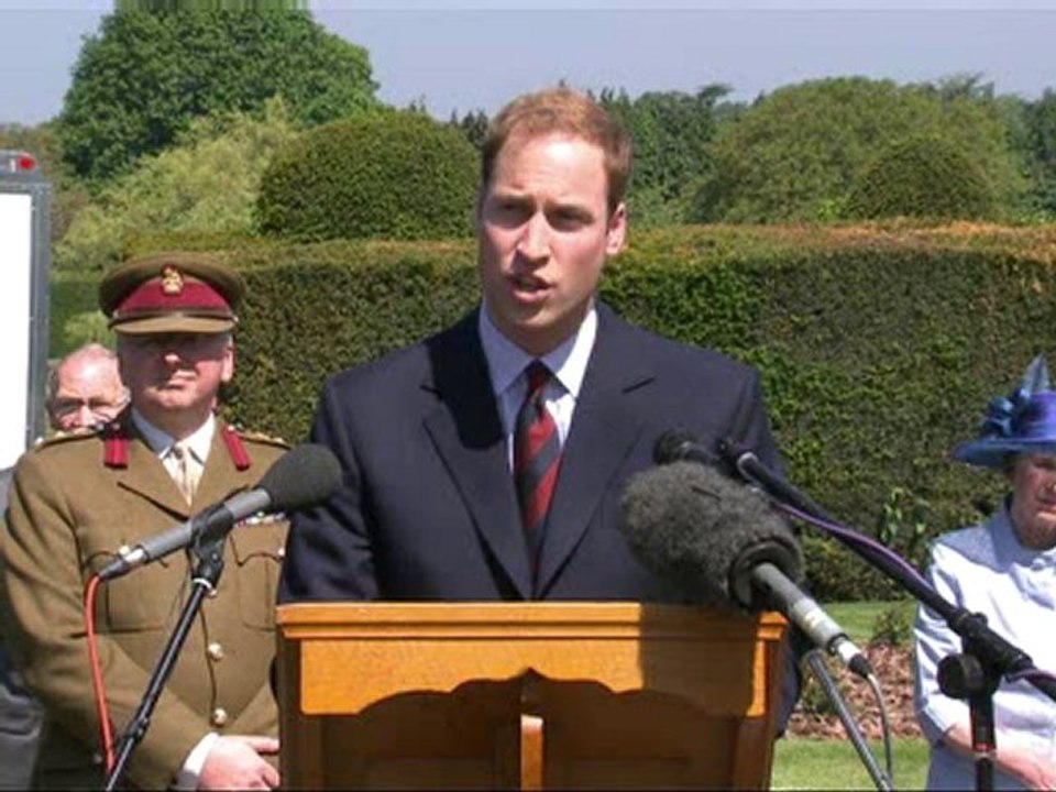 William tours top Forces rehab centre