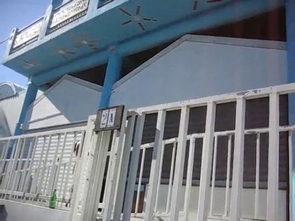 façade typique en blanc