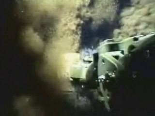 BP hopes cap will stop 'vast majority' of oil spill