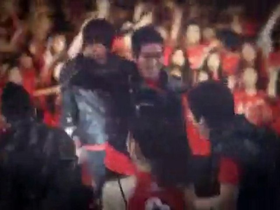 Big Bang - The Shouts of Reds 2