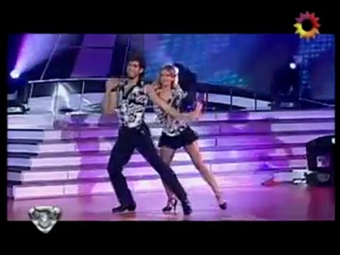 amalia.granata.showmatch baila salsa