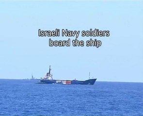 Kolejne zdjęcia z zatrzymania statu z pomocą dla Gazy