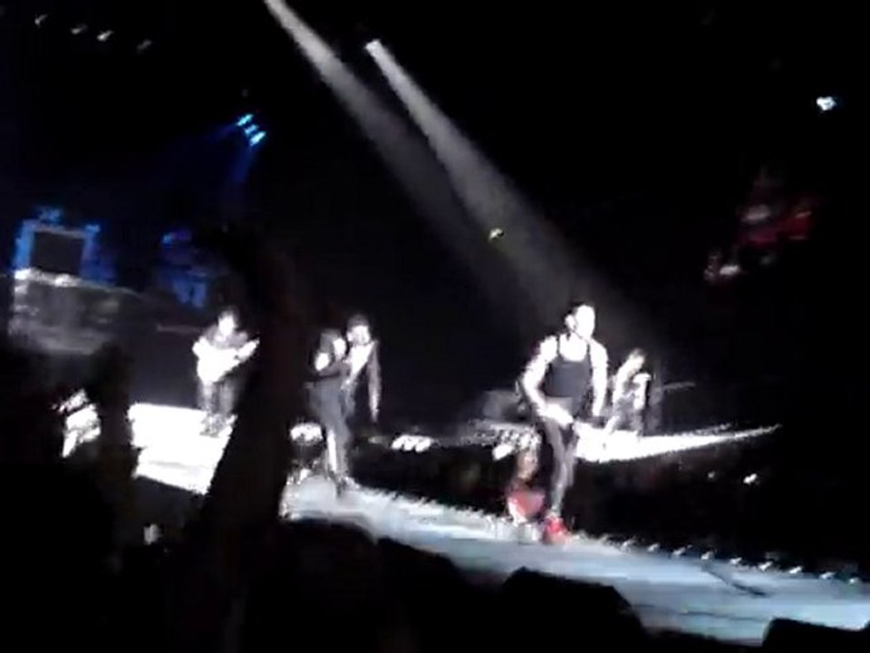 Black eyed peas, Pump it, Bercy, 5 juin 2010