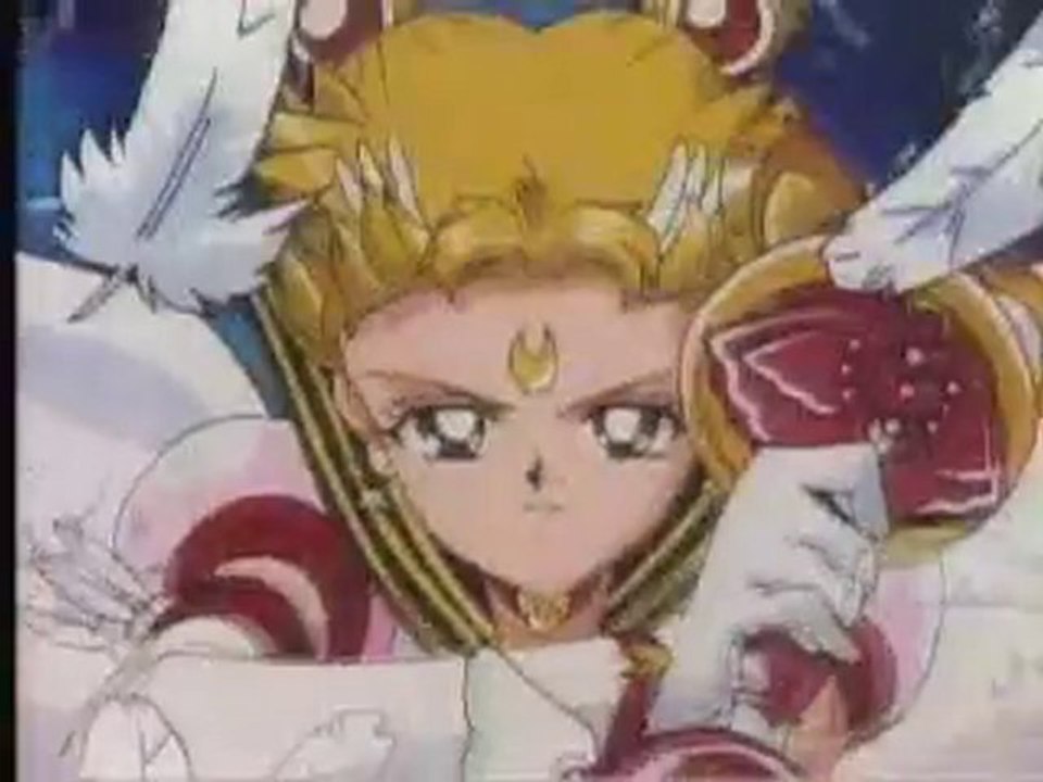 p)Silver Moon Crystal Power Kiss!