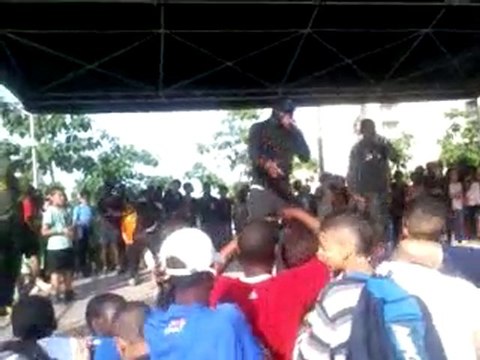 tz illicite en cOncert aux tarterets