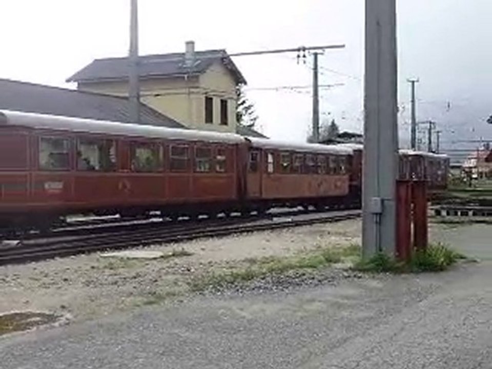 1099.007-5 & 1099.013-3 - Abfahrt Bahnhof Mariazell