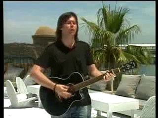 Actuacion de Manuel Cuesta en RTVCE