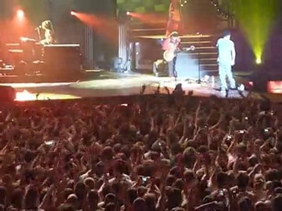 Christophe Maé sur "j'ai vu la vie" - Le Havre (03.06.10)