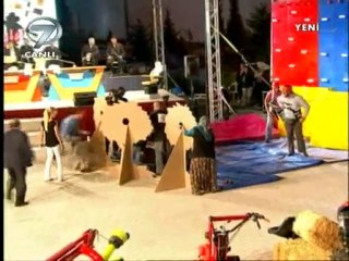 Çifçiler Yarışıyor Programda Skandal Yay Koptu Yayın Kesildi