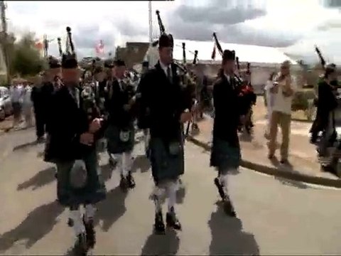 défilé à Vers-sur-Mer,le 6 juin 2010 (Basse Normandie)