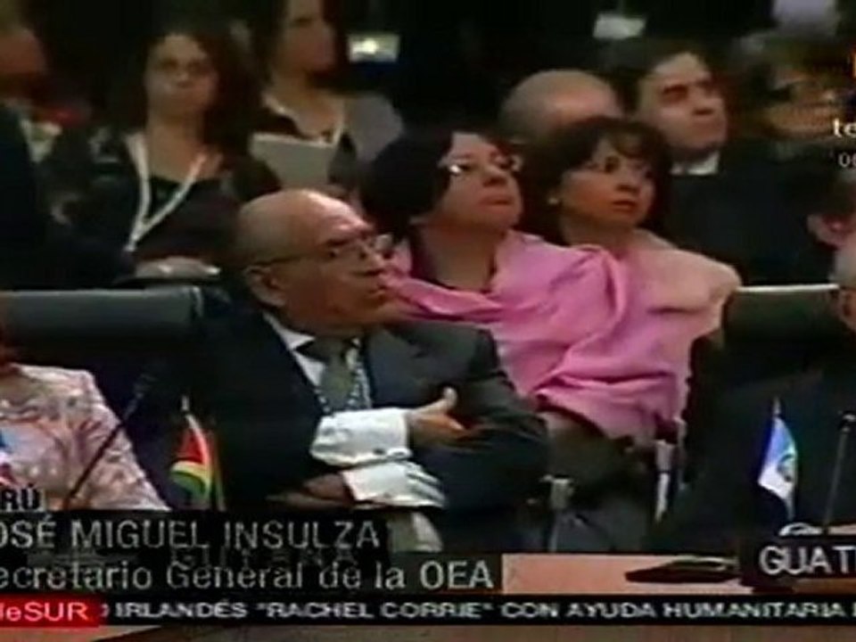 Insulza propone debatir políticas antiinmigrantes de Europa