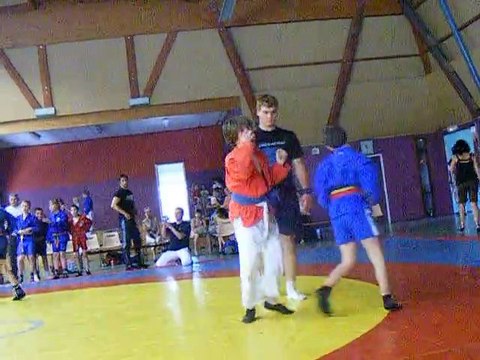 teo girot en competition de sambo a villers sur mer