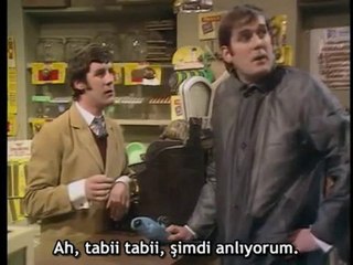 Dead Parrot Sketch (Türkçe Altyazılı)