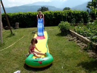 Tobbogan Charlotte et Emma 06062010