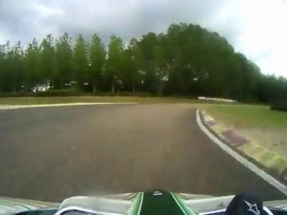 Quelques tours de kart  vortex sur le circuit de Joigny