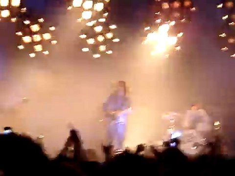 Arctic monkeys Crying Lightning live au Zénith (2009)