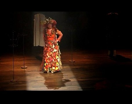 Extrait Robe de Mémoire, mémoire de robes d'Eva Thomas