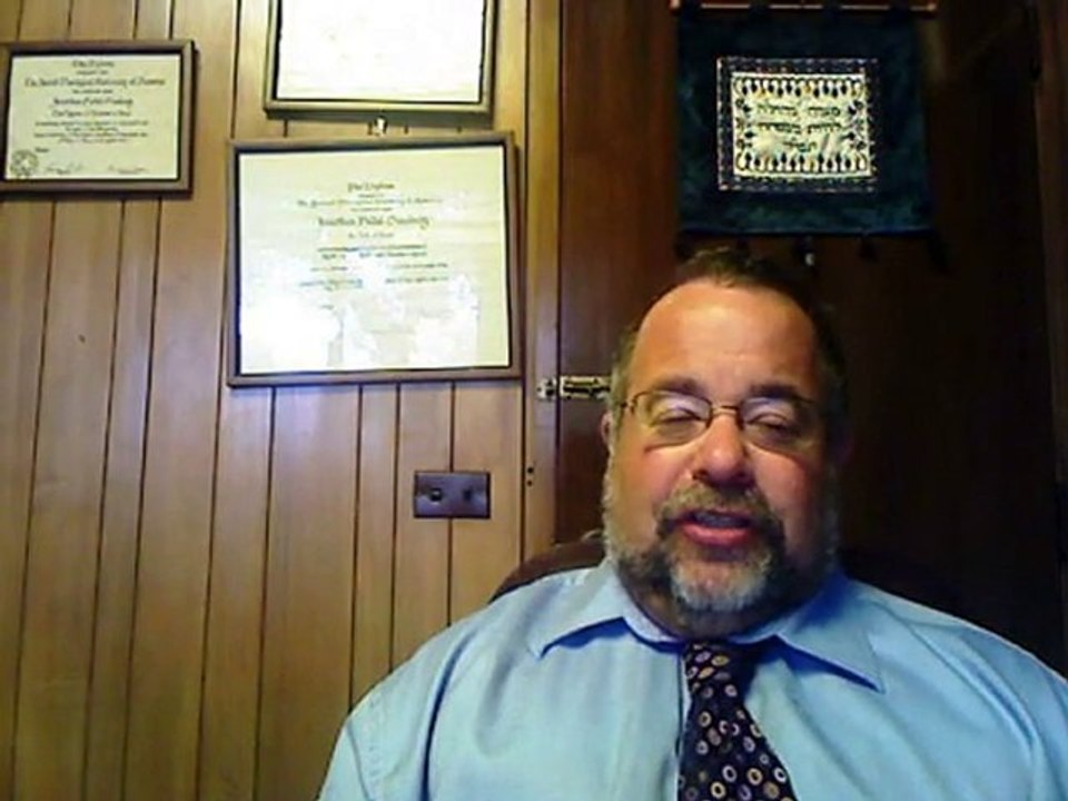 Can a convert wear a tallit without bat mitzvah Jewu