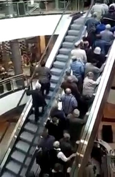 Yok Boyle Bir Yuruyen Merdiven :S - Anlamsiz