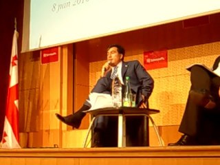 conférence sciences po_saakashvili-06