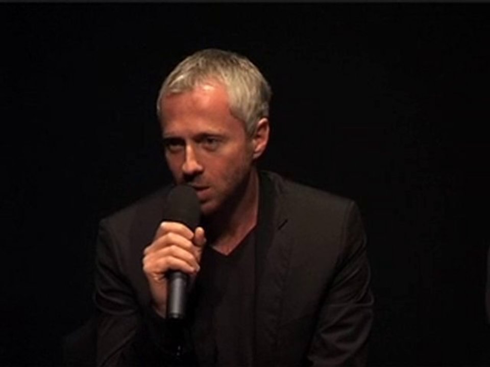 Pornographie / S. Stephens / Présentation de saison