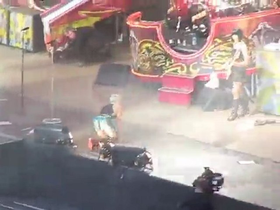 PINK live in Berlin/Waldbühne 2010 Carnival Tour