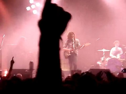 Arctic Monkeys Fluorescent Adolescent live au Zénith 2009
