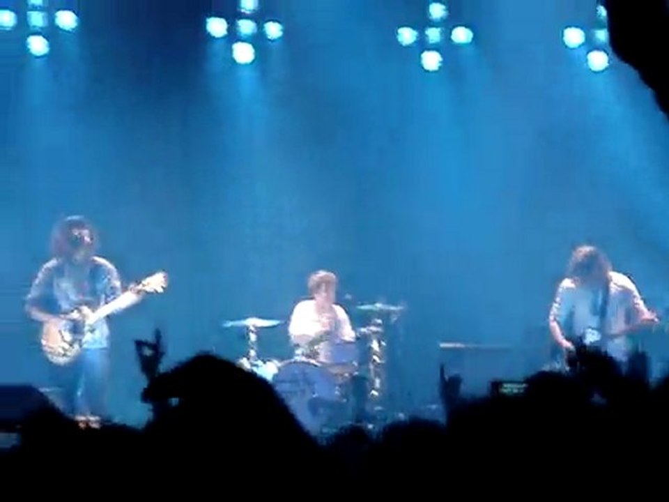Arctic monkeys "My Propeller" live au Zénith (2009)