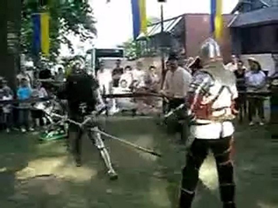 Tournoi combat médiéval ICL Paris juin 2010