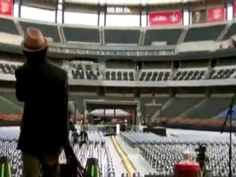 Knaan feat. Will.i.am David Guetta - Waving Flag.