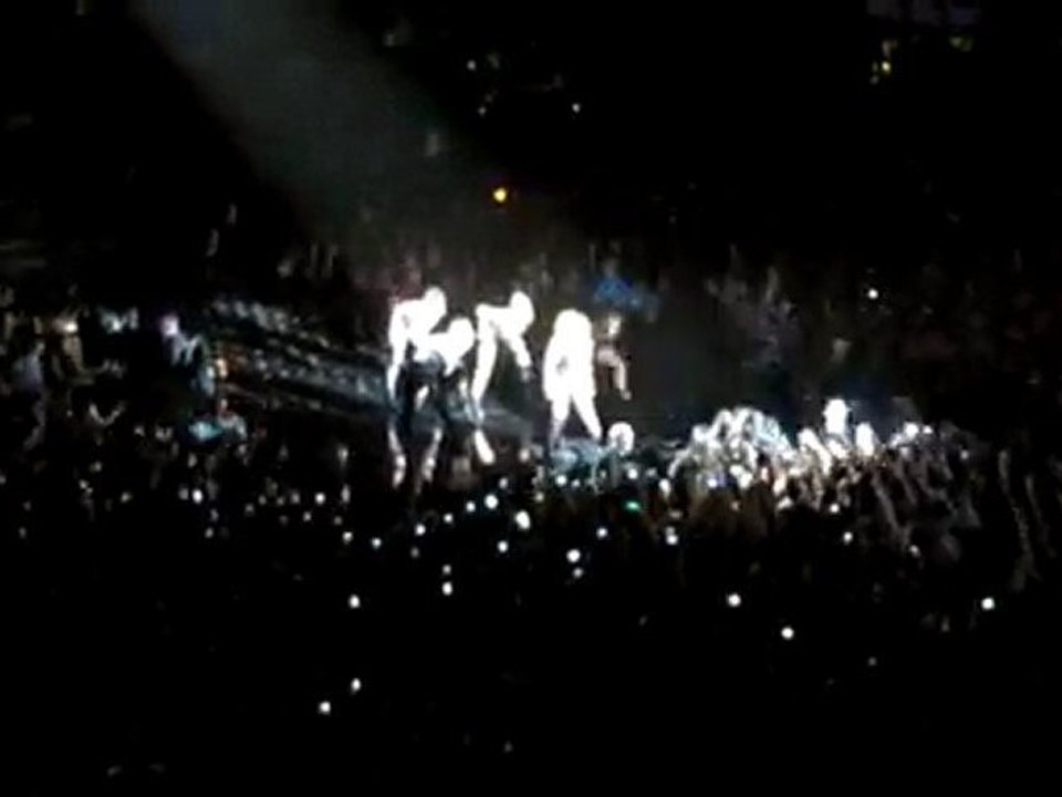 Lady GaGa - fin de Teeth 22.05.10