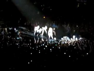 Lady GaGa - fin de Teeth 22.05.10