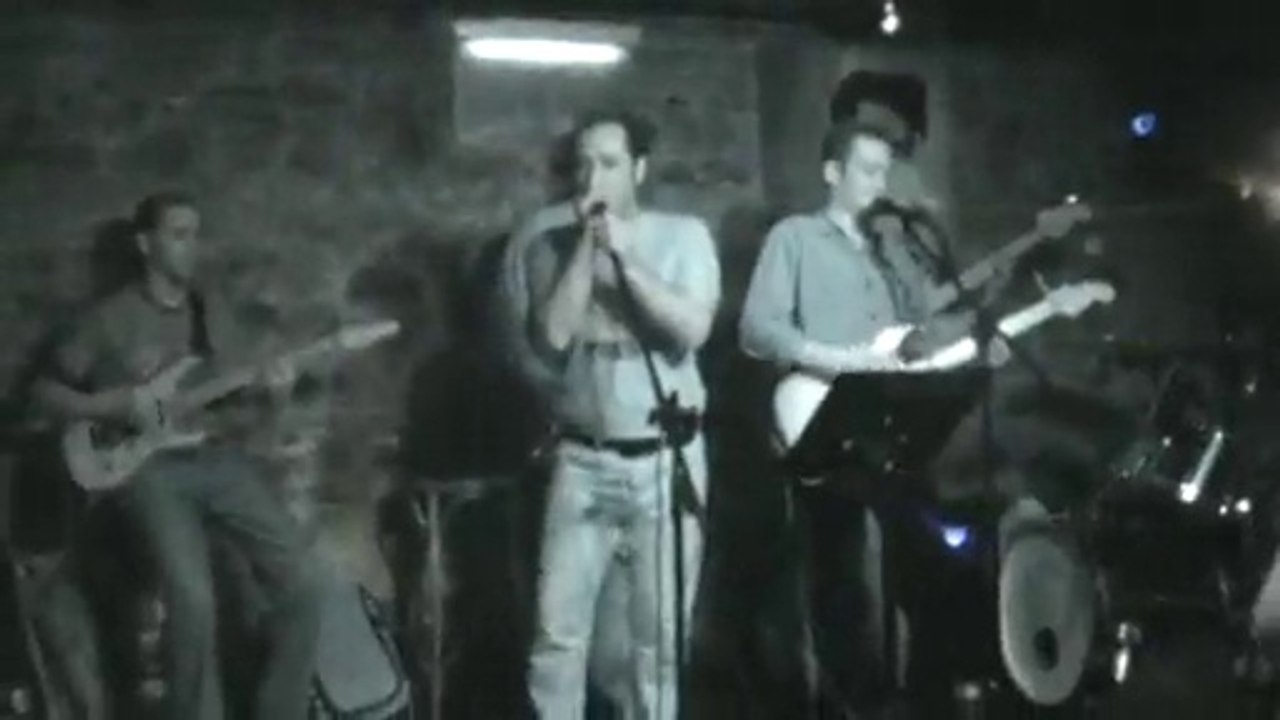 blue suede shoes (elvis presley)