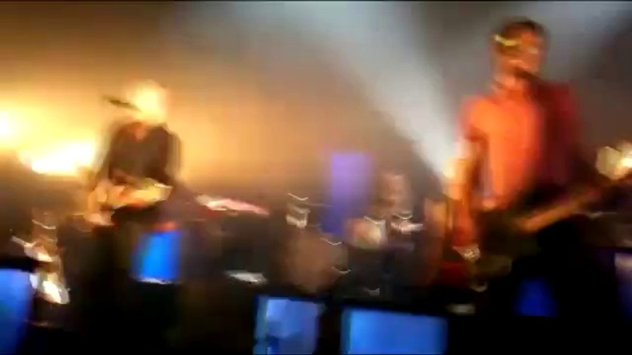 Gaétan Roussel - "Help Myself" - La Cigale 31/05/2010