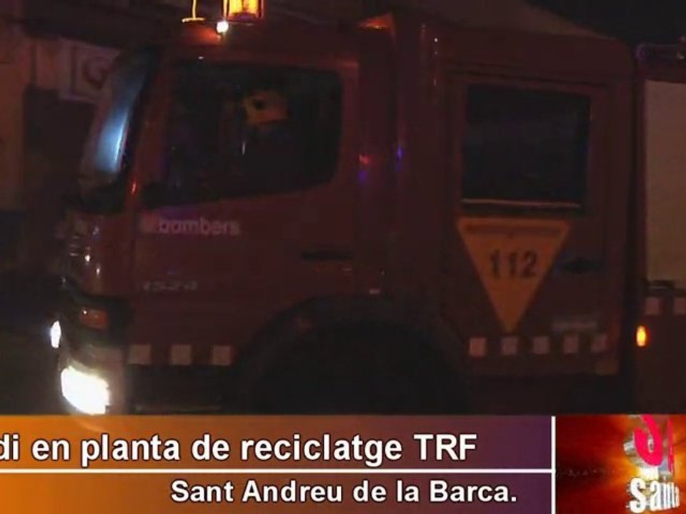 100610 Incendi planta de reciclatge TRF