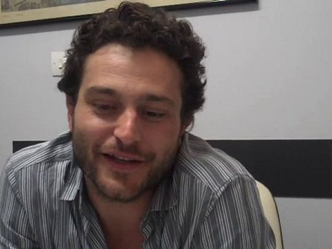 Ο Γιώργος Καραμίχος στο cosmo.gr 1