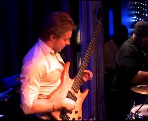 Hadrien FERAUD Group feat. Eric MOORE au Duc des Lombards