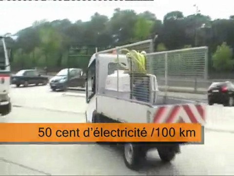 Inauguration voiture électrique au service Espaces Verts