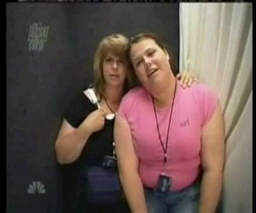 Candid camera in a photobooth - hilarious