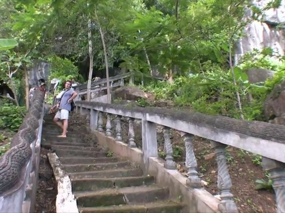Viaje a Camboya 45 - Visita a las cuevas de Phnom Chhnork